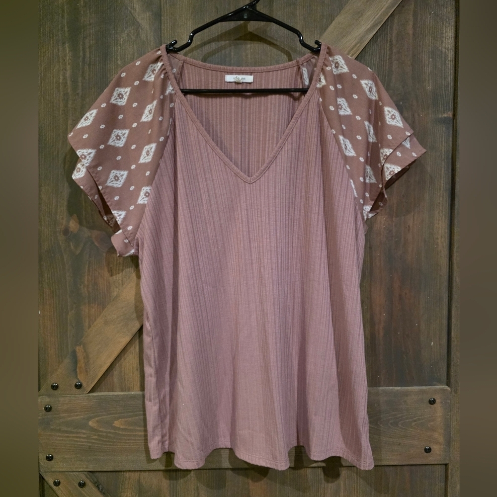 Maurices Dusty Pink V-Neck Blouse with Geometric Flutter Sleeves- Plus Size XXL - Picture 1 of 4